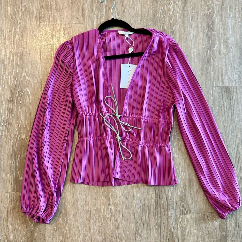 Wayf Peyton Plunge Neck Plissé Top